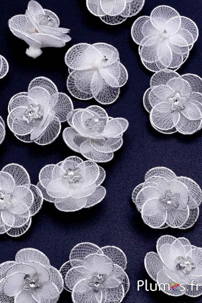 Fleur en tissu - Ø 2 cm - blanc